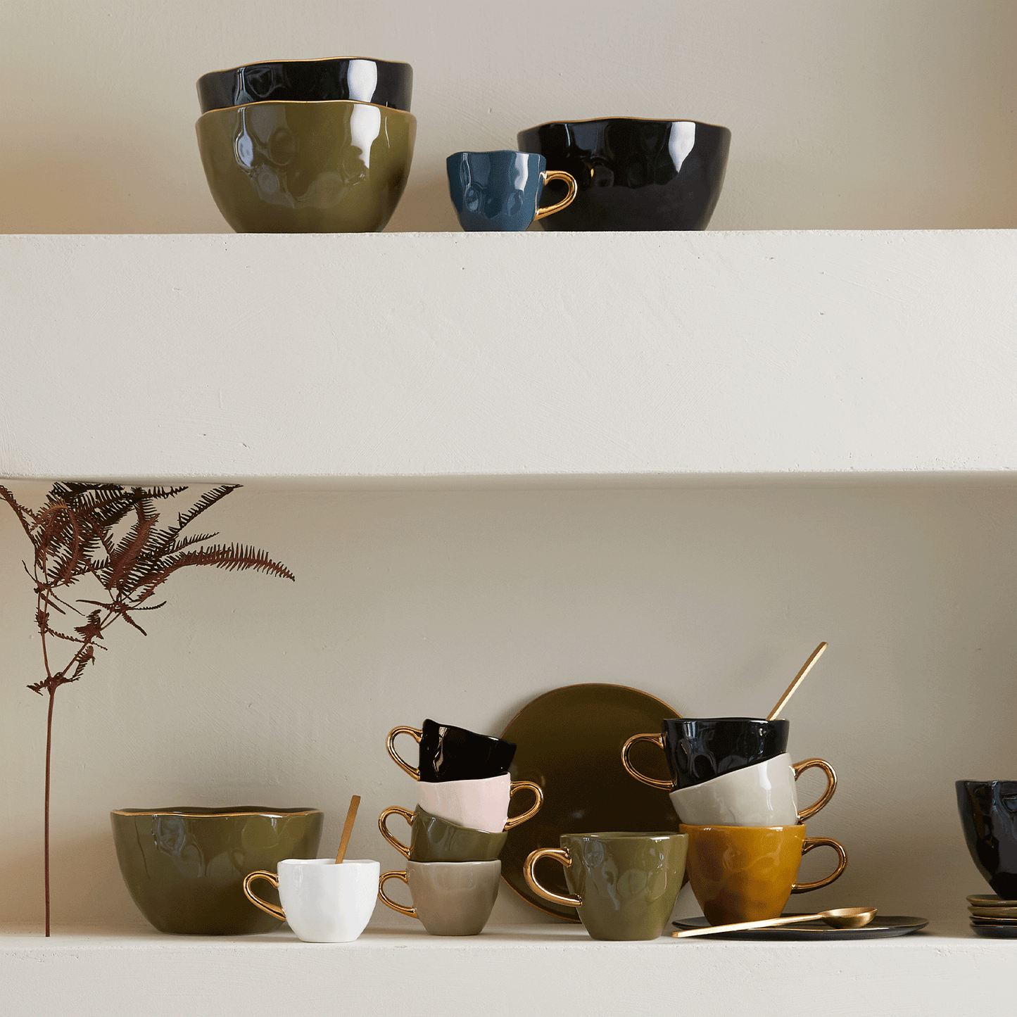 Espressokopje gray morn met Goudkleurig Oor - Urban Nature Culture