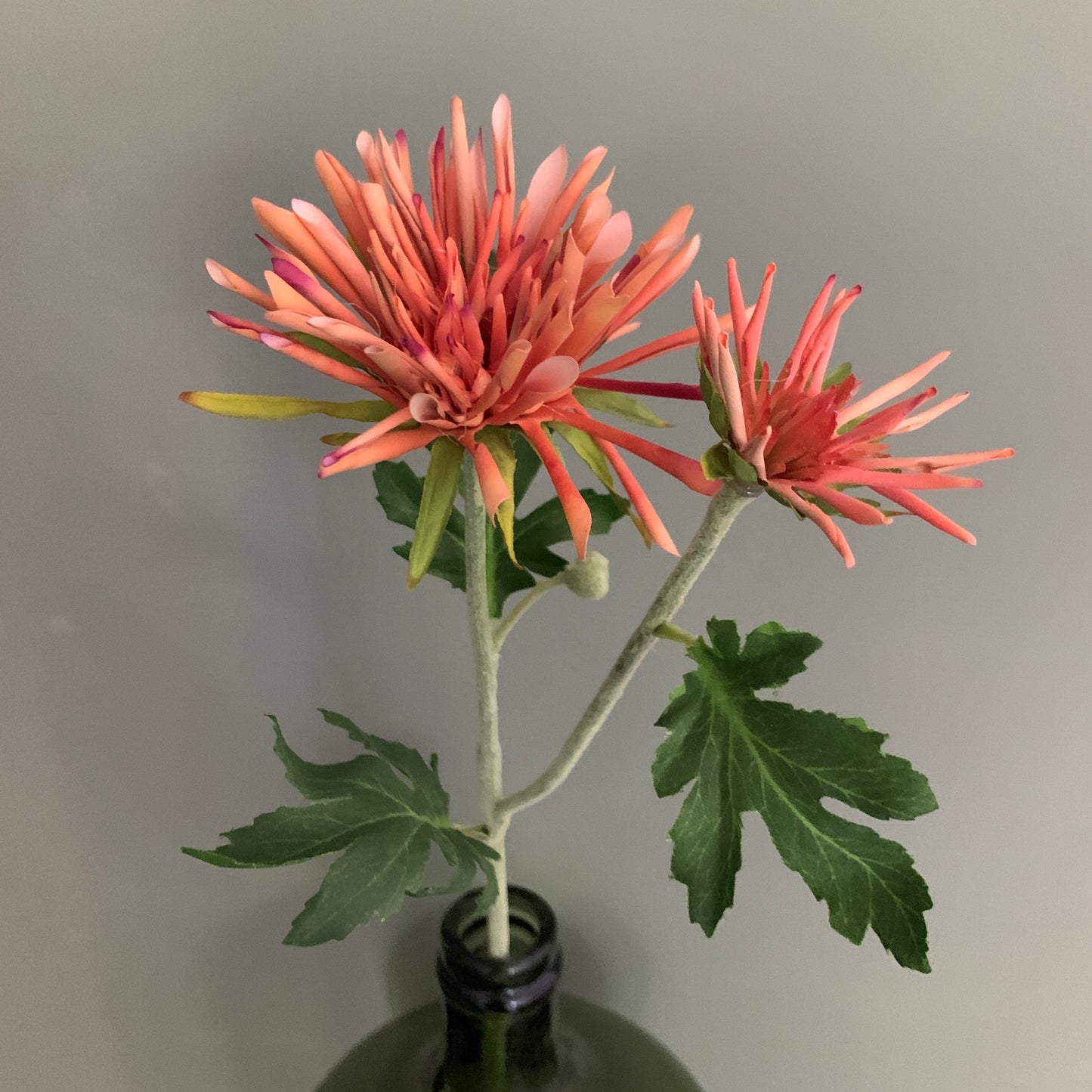 Zijden bloem Mum spray brique kleur