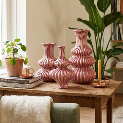 Glasierte Vase mit Rillenstruktur – 25 cm